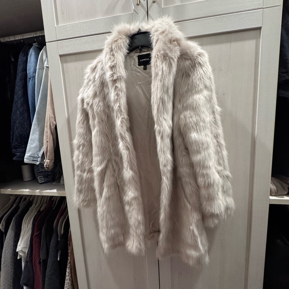 Express faux fur cream coat size XS